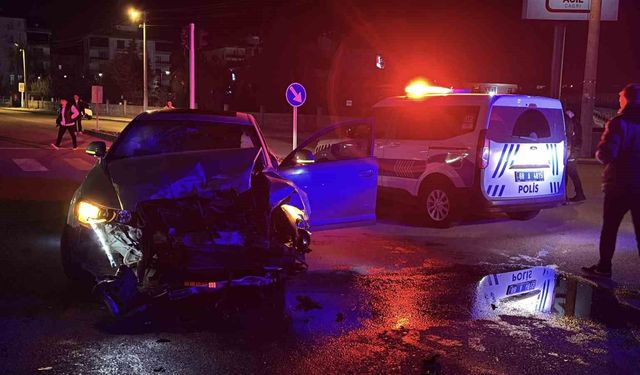 Aksaray'da kuzenler çarpıştı: 1 yaralı