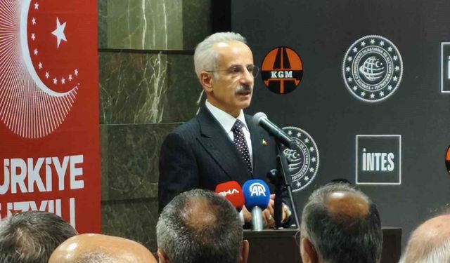 Bakan Uraloğlu: 'Hedefimiz 14 bin kilometre olan demiryolu ağımızı 2028 yılında 17 bin 300 kilometrelere çıkarmak'
