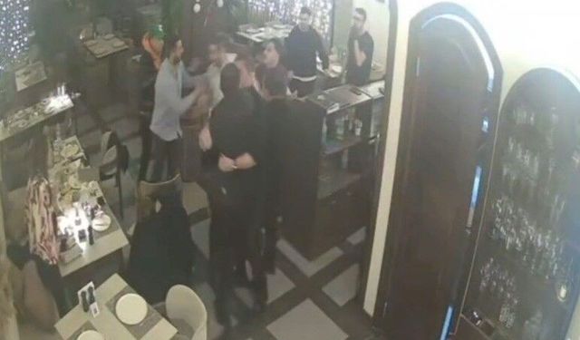 Gündemden Düşmeyen CHP'li Belediye Başkanı Yumruk Yumruğa Kavgada