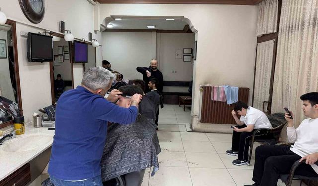 Düzce'de kuaförlerde bayram yoğunluğu başladı