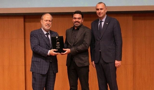 İş insanı Murat Topal'a ihracat ödülü