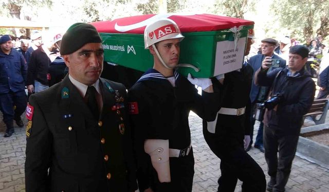 Kıbrıs'ta kazada hayatını kaybeden uzman onbaşı son yolculuğuna uğurlandı