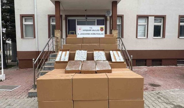 Kırşehir'de 4 milyon 95 bin TL'lik kaçak makaron ele geçirildi