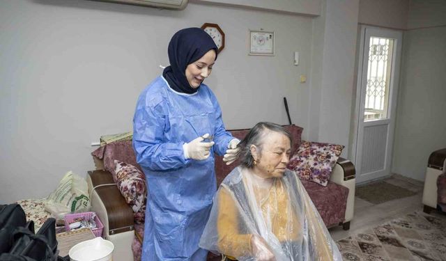 Mersin Büyükşehir Belediyesinden yaşlılara bayram desteği