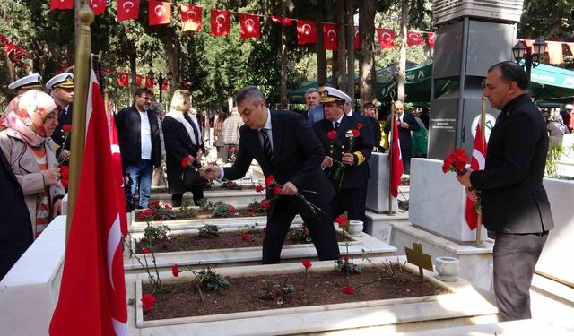 Mersin’de Çanakkale Zaferi’nin 111. Yılında Şehitler Dualarla Anıldı