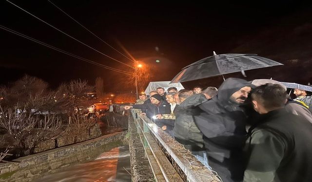 Şırnak Valisi Ekici sel bölgesinde: 'Devletimiz tüm imkanlarıyla sahada'