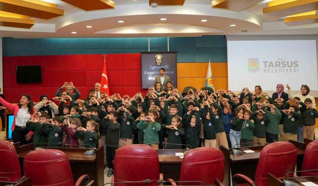 Tarsuslu minikler yerel yönetimleri yerinde öğrendi