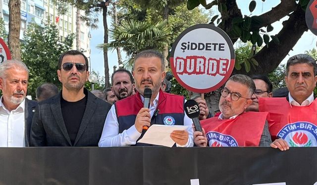 Yıldız: “Öğretmene Uzanan El Geleceğe Uzanan Eldir”