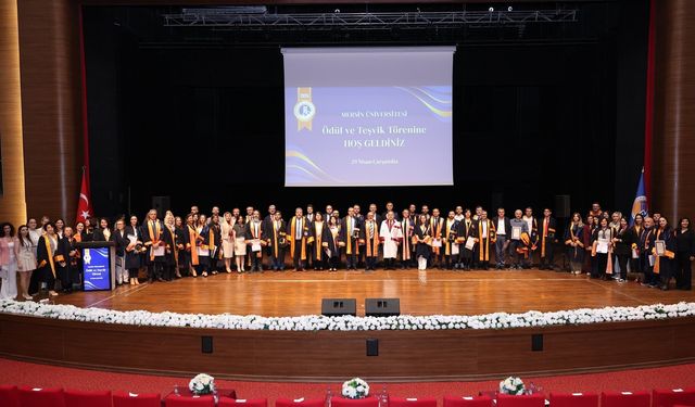 Mersin Üniversitesi’nde Bilim ve Başarı Ödülleri Sahiplerini Buldu