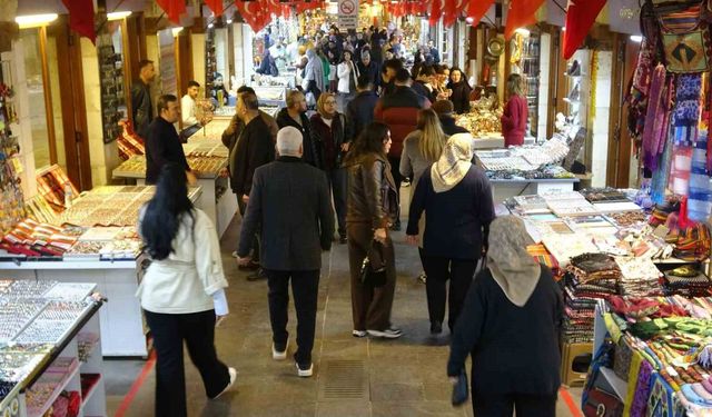 300 yıllık Zincirli Bedesten turistlerin gözdesi