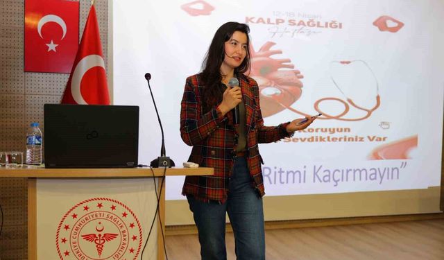 Bayburt'ta personele yönelik düzenlenen eğitimde kalp sağlığına dikkat çekildi