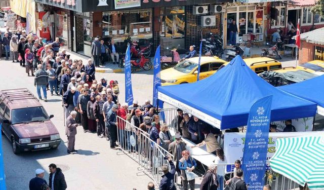 Büyükşehir'in 'Ata Tohumları' Bozdoğan'da vatandaşlarla buluştu
