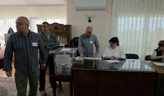 Edirne'de çifte vatandaşlar Bulgaristan seçimleri için sandık başında