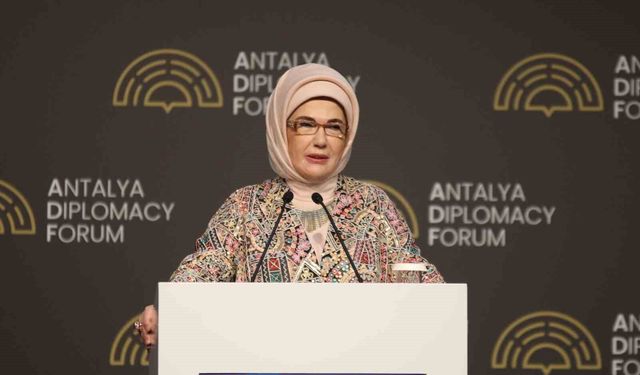 Emine Erdoğan, 'Filistin İçin Tek Yürek' temalı programa katıldı