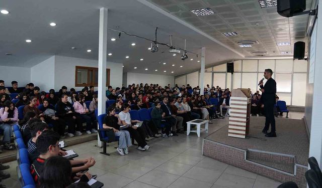 Esenyurt Belediyesi'nden gençlere sınav desteği