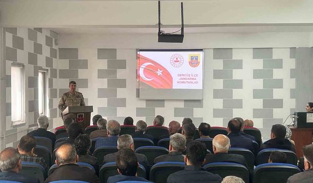 Gercüş'te muhtarlara kapsamlı bilgilendirme eğitimi