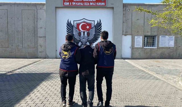 Iğdır'da JASAT'tan operasyon: 10 yıl 8 ay hapis cezası bulunan şahıs yakalandı