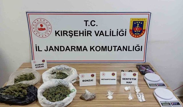 Kırşehir'de uyuşturucu tacirine suçüstü