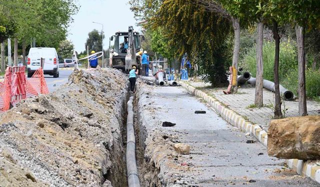 Kuşadası'nda altyapı yatırım çalışmaları sürüyor