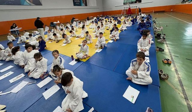 Kuşak sınavı başarıyla tamamlandı