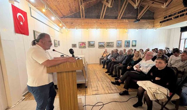 Mersin'de edebiyat buluşması: Dr. Nedim İnce okurlarıyla bir araya geldi