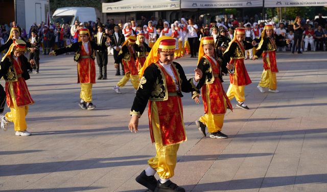 Mersin’de Yedi Bölgenin Kültürü  Aynı Sahnede
