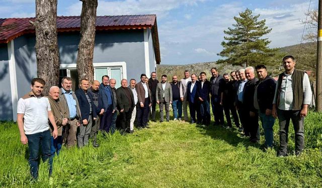 AK Parti heyeti hıdırellez etkinliklerinde vatandaşlarla buluştu