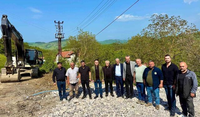 AK Parti merkez ilçe teşkilatı köy ve beldelerde çalışmaları inceledi