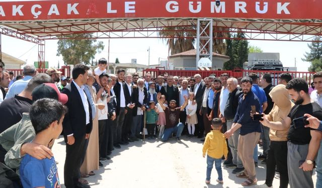 Akçakale Gümrük Kapısı 12 yıl sonra sivil geçişlere açılıyor