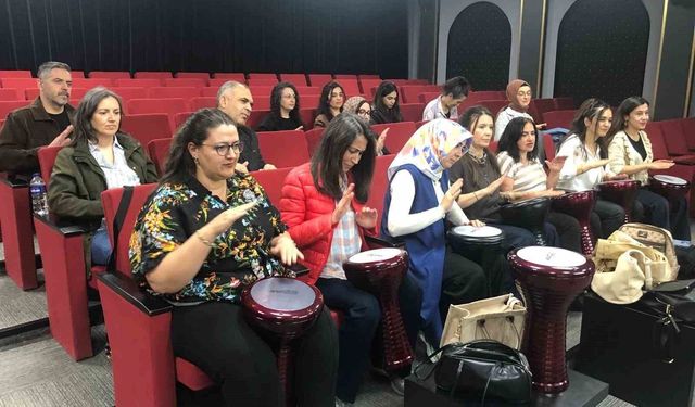 Balıkesir'de öğretmenlerden ritim şov