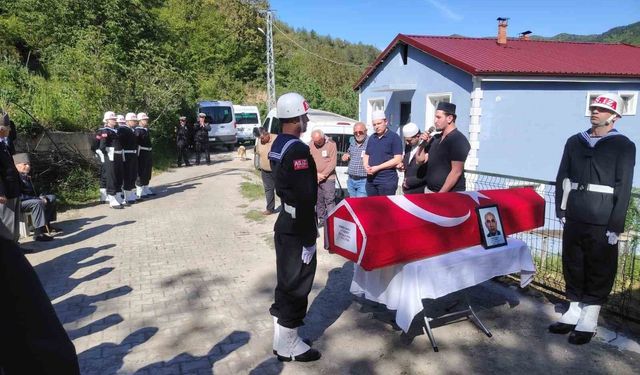 Bartın'da Kıbrıs Gazisi son yolculuğuna uğurlandı