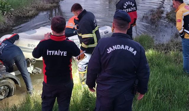 Bolu'da derede mahsur kalan çiftçi kurtarıldı