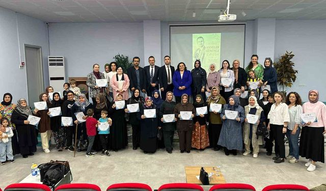 Çilimli ilçesinde vatandaşlarla 'aile' konuşuldu
