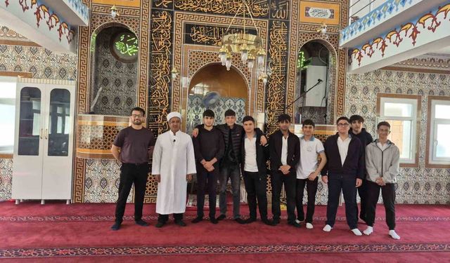Cizreli öğrenciler cami şenliklerinde buluştu