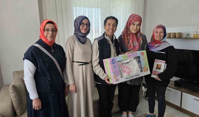 Çorum Belediyesi'nden anne ve bebeklere evde sağlık desteği