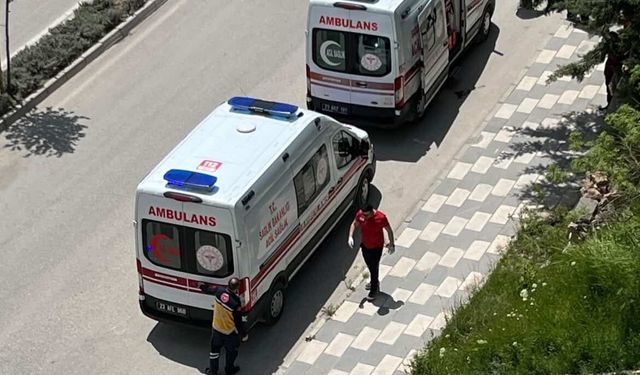 Elazığ'da motosiklet kazası: 2 yaralı