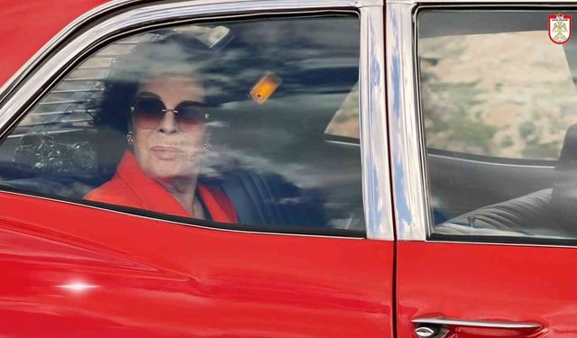 Hülya Koçyiğit'in 50 yıllık film sahnesi Sivas'ta yeniden canlandırıldı