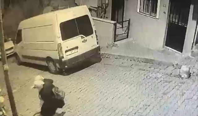 Kağıthane'de direğe dokunan çocuğa elektrik çarptı
