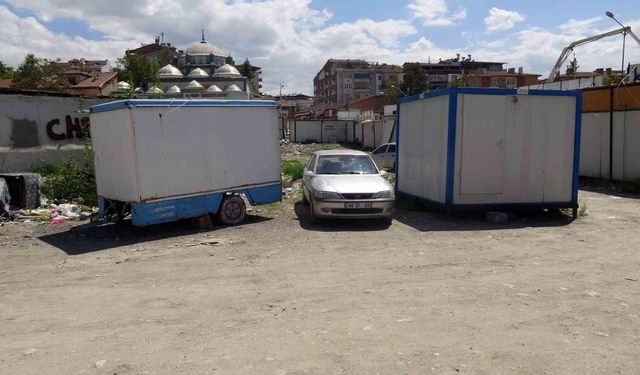 Konteynerden düştü, hastanede hayatını kaybetti