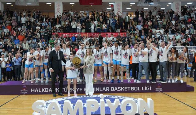 Turgutlu Belediyesi Kadın Basketbol Takımı, Süper Lig'e yükseldi