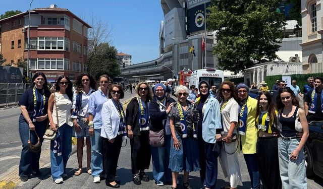 Beyoğlu Fenerbahçeliler Derneği'nden olağanüstü genel kurula yoğun katılım