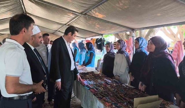 Bozyazı'da Kur'an Kursu öğrencileri için hayır çarşısı açıldı