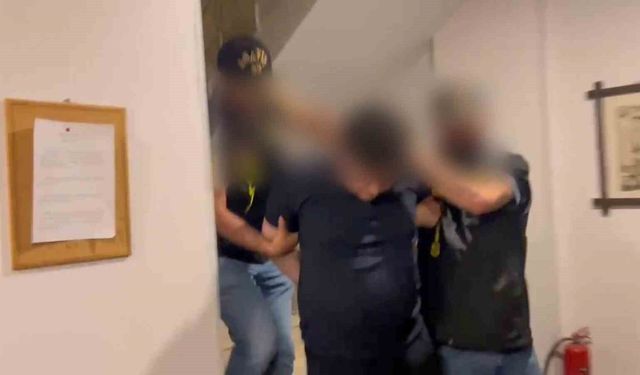 Kırmızı Bültenle Aranan Uyuşturucu Kaçakçısı Mersin'de Yakalandı