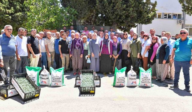 Gülnarlı üreticilere fide, ekipman ve sulama desteği