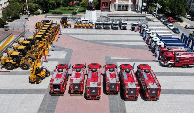 Manisa Büyükşehir filosunu 37 yeni araçla büyüttü