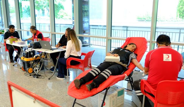 Mersin Şehir Hastanesinde “Birbirimize Candan Bağlıyız” Seferberliği