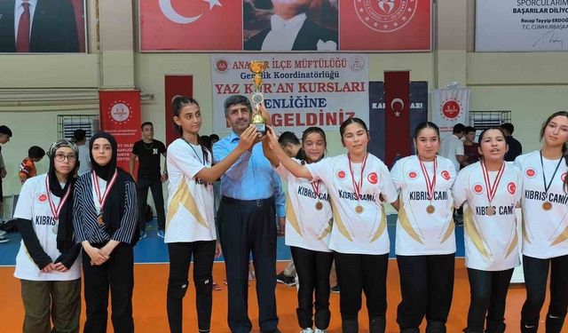Anamur’da Yaz Kur’an Kurslarına Görkemli Kapanış