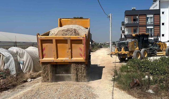 Akdeniz'de yollar yenileniyor, ulaşım güvenliği artırılıyor