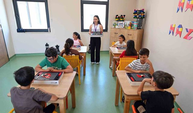Silifke Sosyal Yaşam Merkezi, her yaştan vatandaşa hizmet veriyor