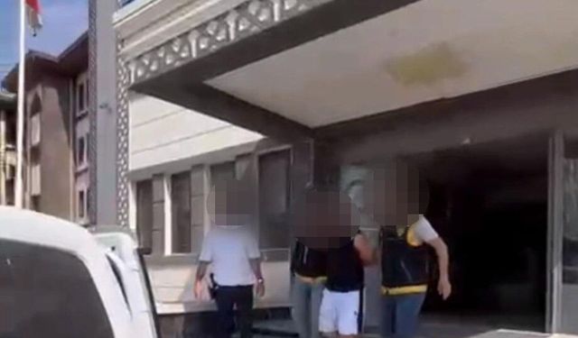 Yaralama ve öldürmeye teşebbüs suçlarından aranan şüpheli, 4 silahla yakalandı